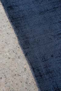 Lazuri Hand Made Viscose Rug - Navy