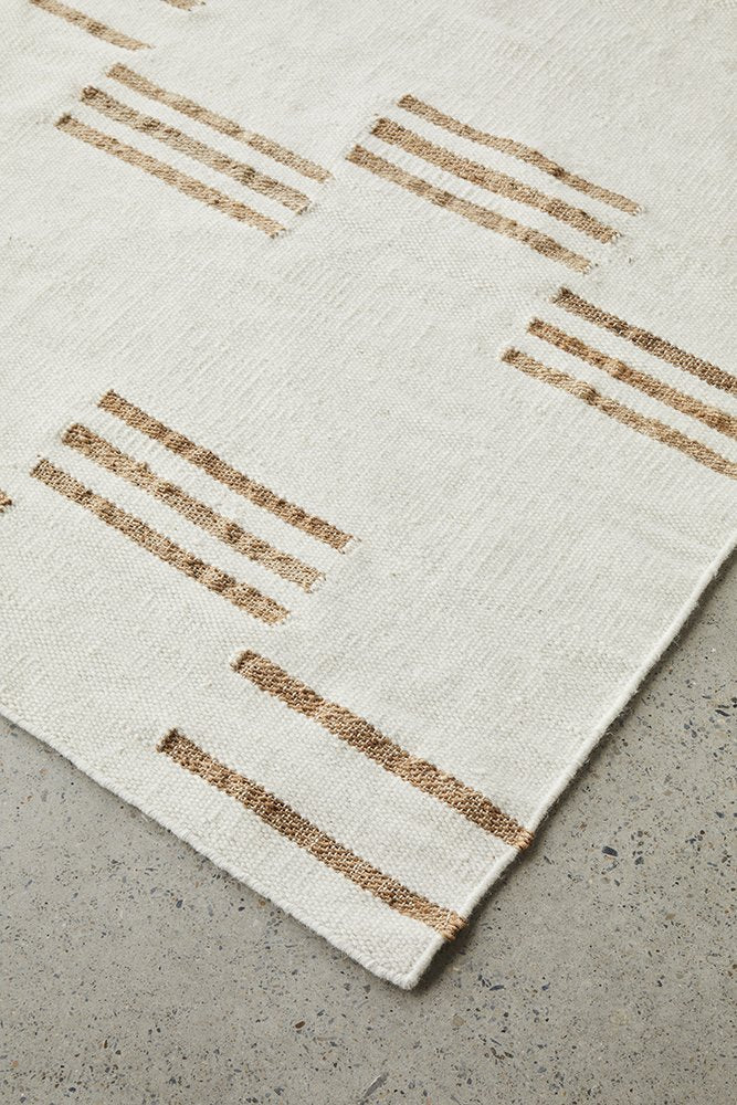 Azriel Hand Made Jute And Wool Rug