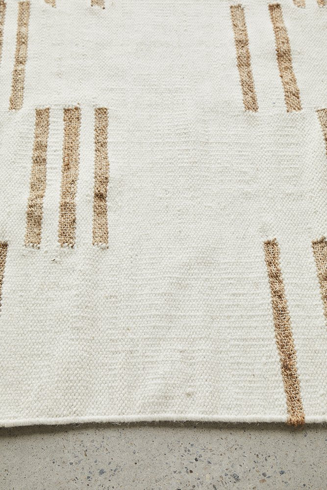 Azriel Hand Made Jute And Wool Rug