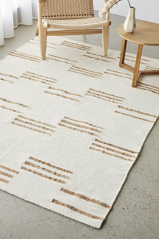 Azriel Hand Made Jute And Wool Rug