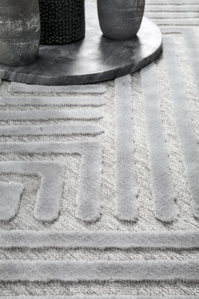Bovie Dual Pile Rug - Silver