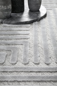 Bovie Dual Pile Rug - Silver