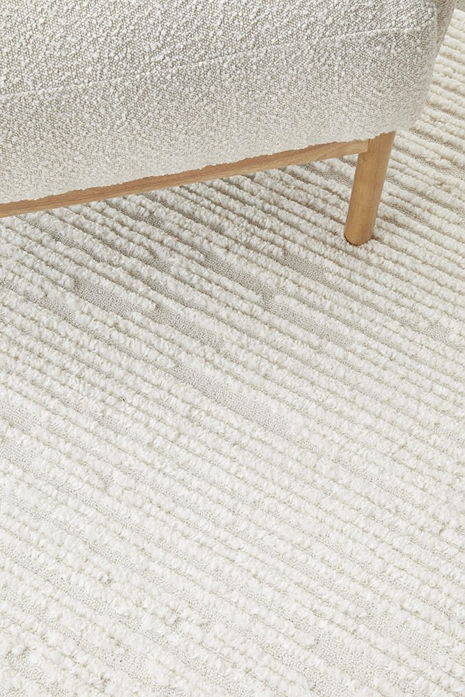 Chloe Power-Loomed Polypropylene Rug - White