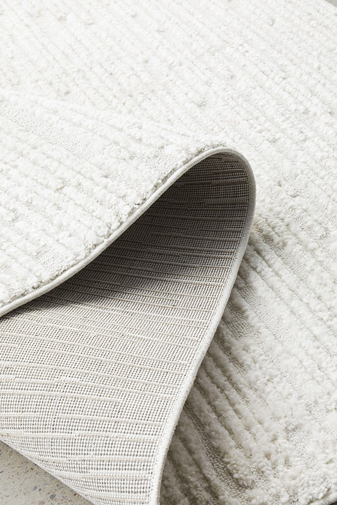 Chloe Power-Loomed Polypropylene Rug - White