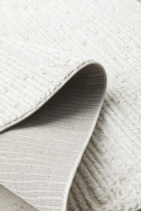 Chloe Power-Loomed Polypropylene Rug - White