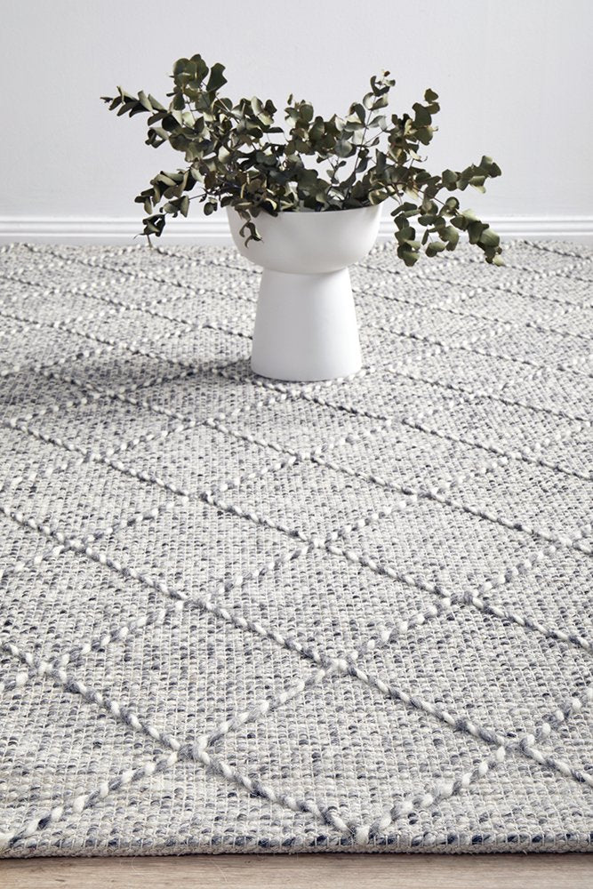 Dante Hand Made Wool Rug - Grey