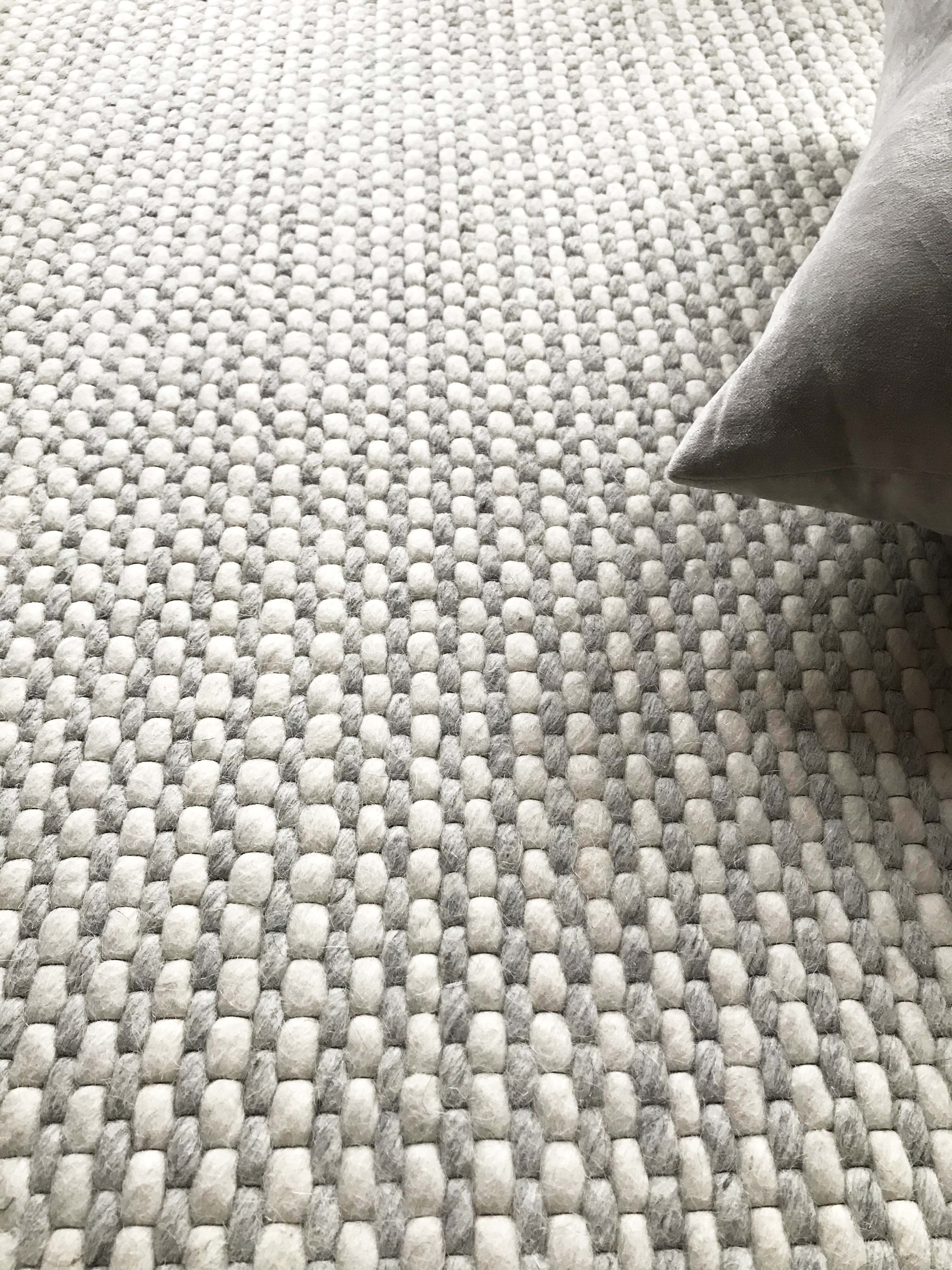 Hive Hand Made Wool Rug - Silver
