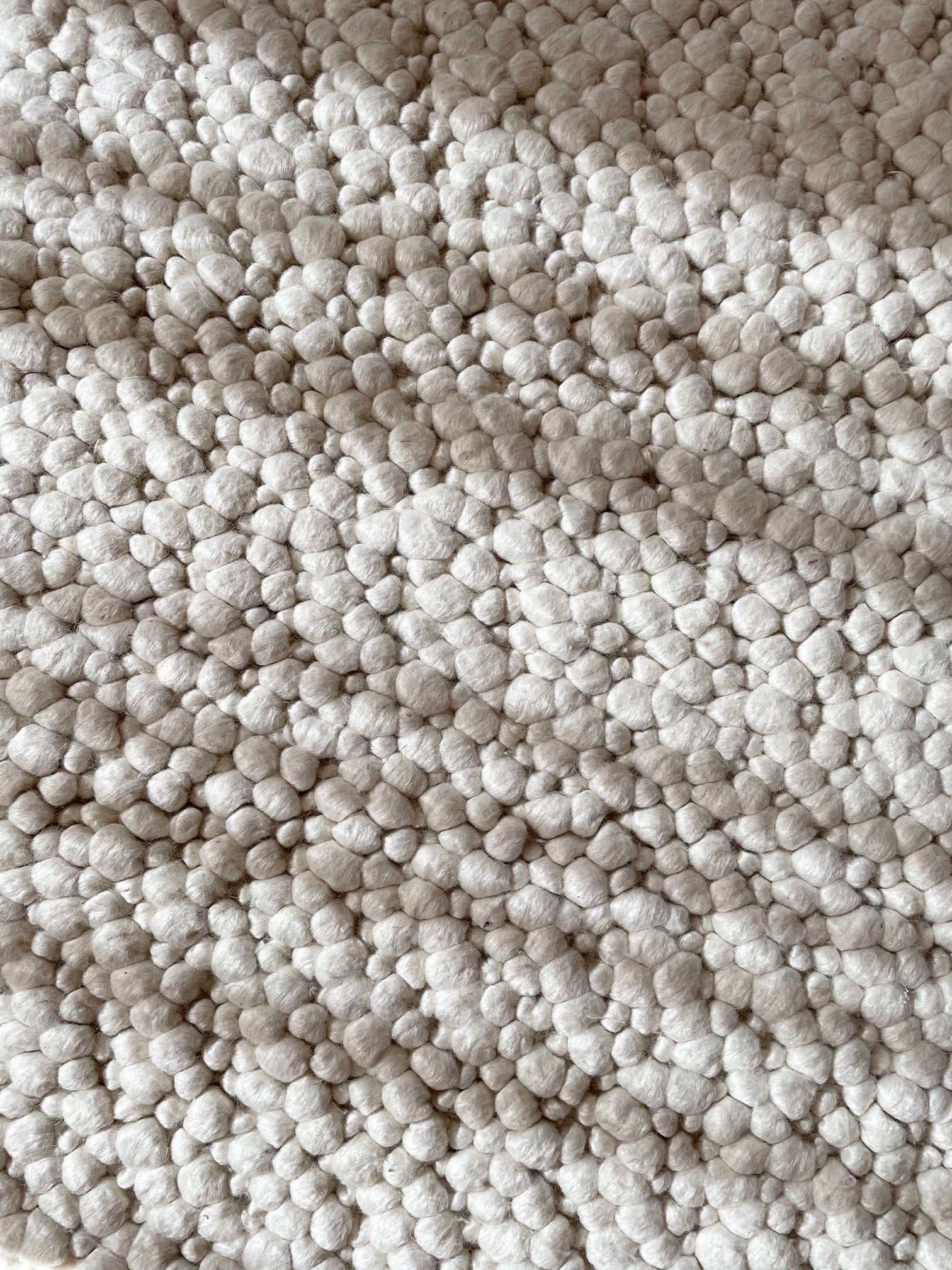 Pebbles Hand Made Wool Rug - Ivory