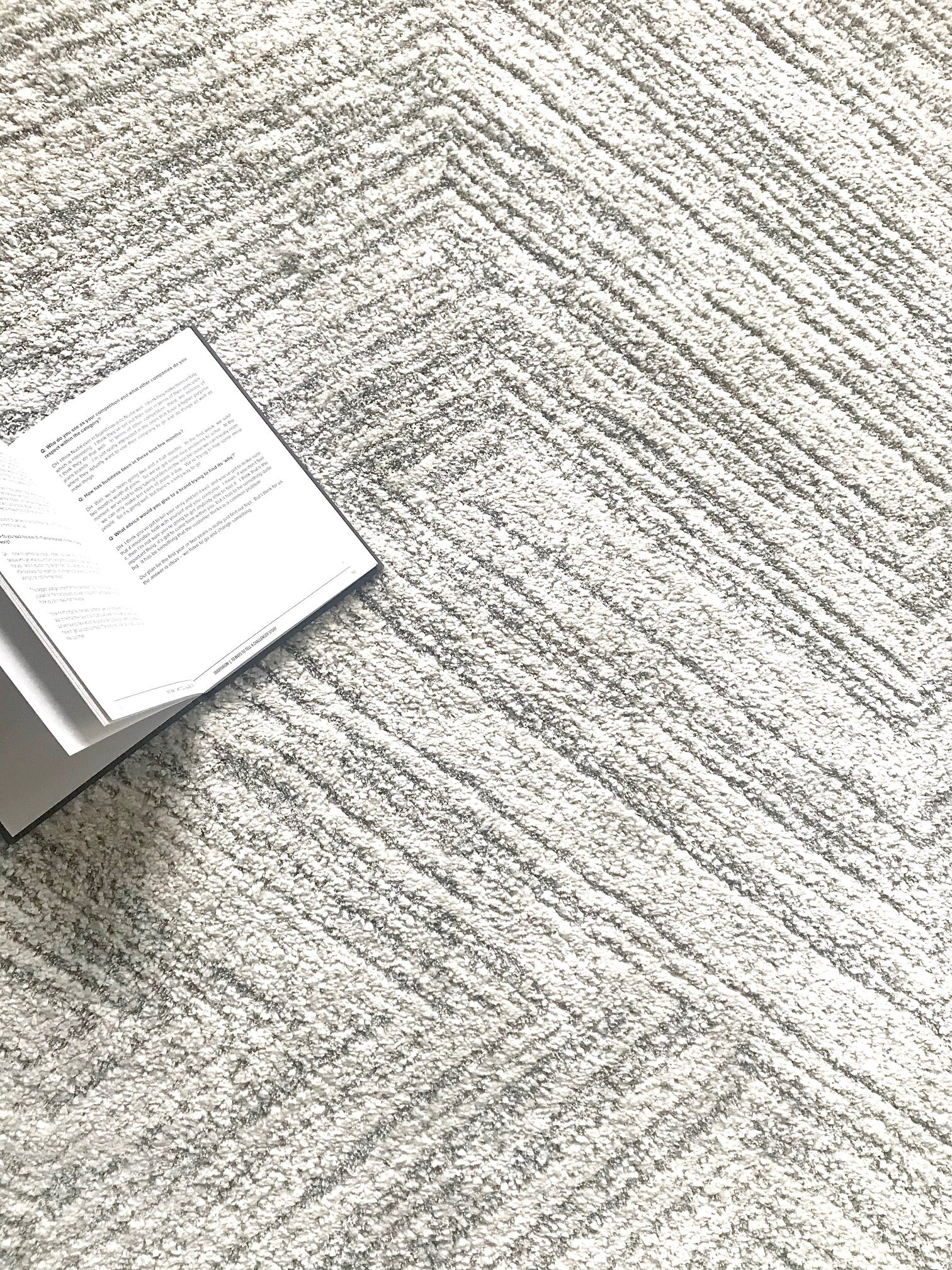Frida Power-Loomed Rug - Silver