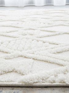 Kira Power-Loomed Polypropylene Rug - White