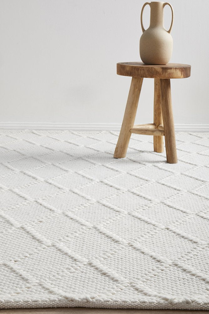 Lara Handmade Rug - Cream