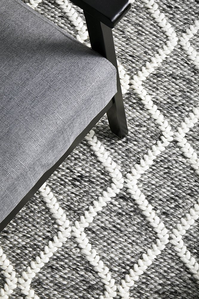 Lara Handmade Rug - Grey