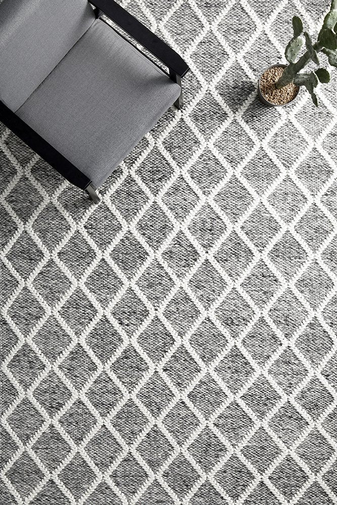 Lara Handmade Rug - Grey
