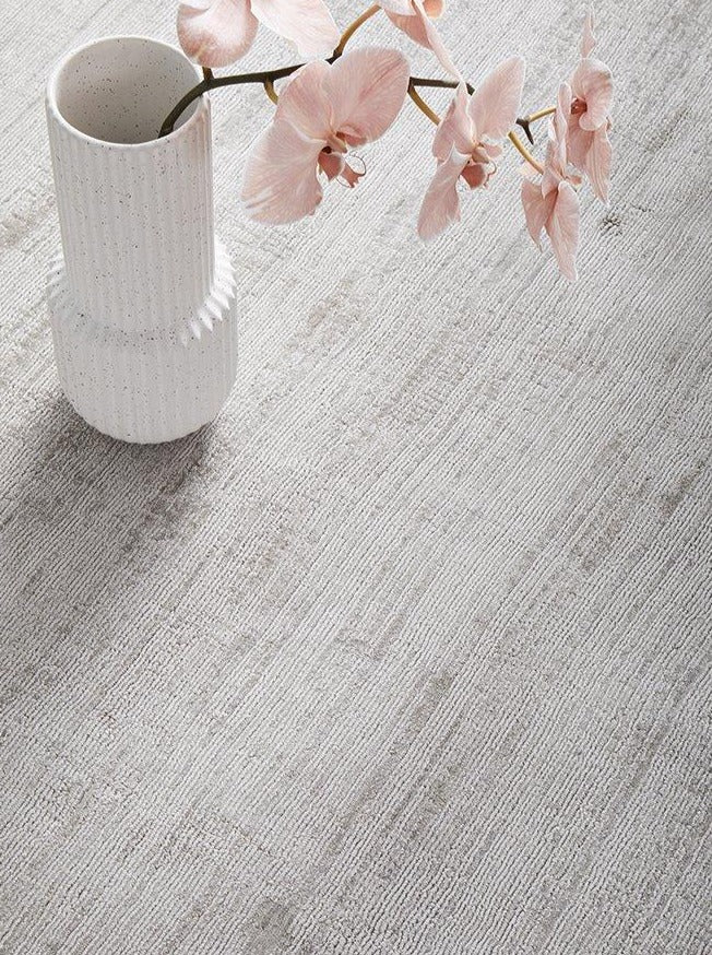 Lazuri Hand Made Viscose Rug - Fossil