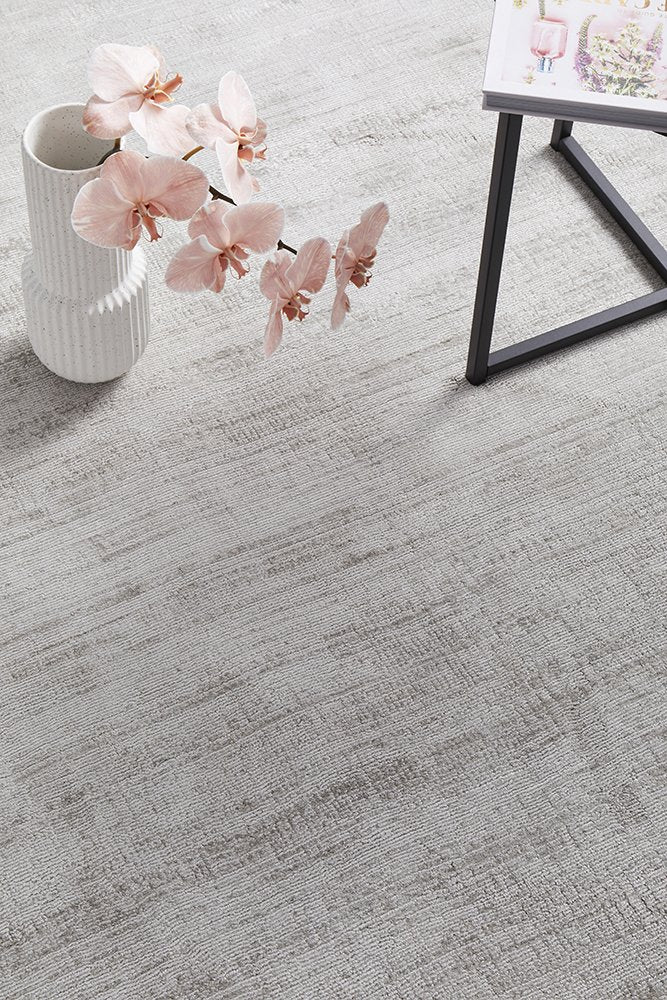 Lazuri Hand Made Viscose Rug - Fossil