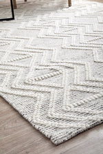 Load image into Gallery viewer, Trevi Hand Made Wool Rug - Grey
