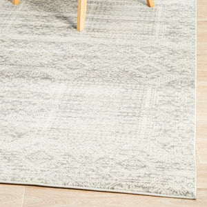 Zarah Power-Loomed Polypropylene Rug - Silver